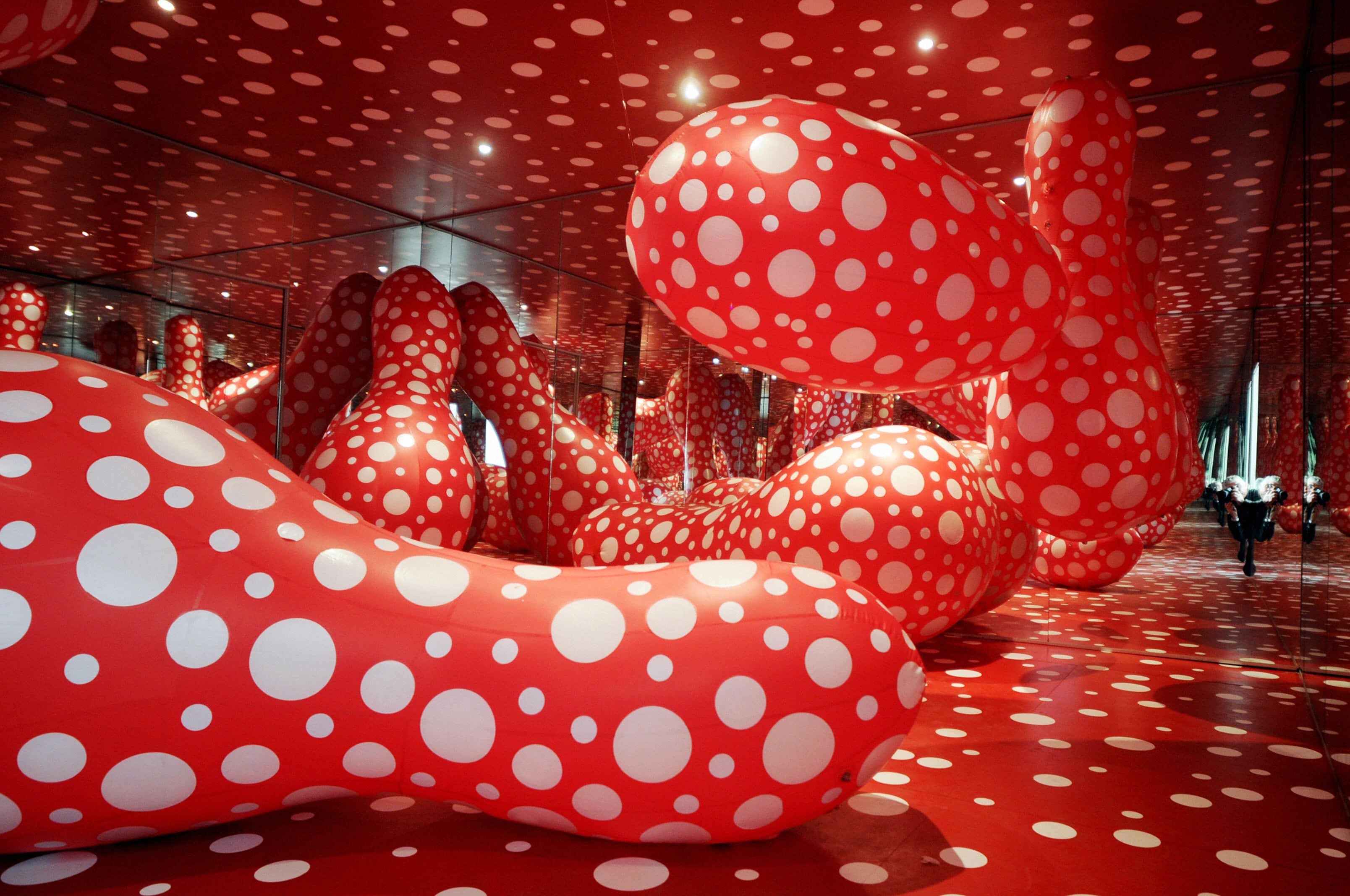 Instalación de Yayoi Kusama