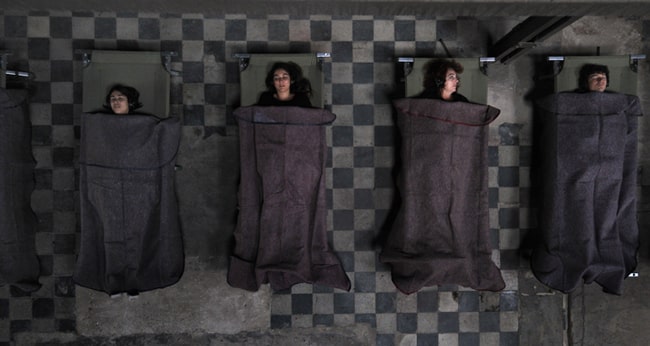 Marina Abramovic en la Bienal Performance